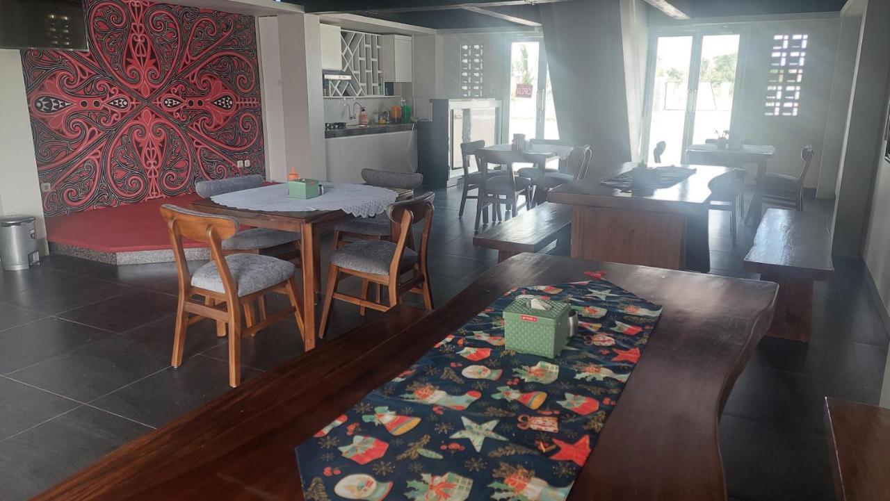 Hotel Wisma Mangurna Dolok Sanggul Экстерьер фото